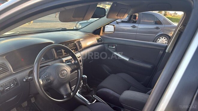 Toyota Corolla 2006, 250,000 km - 1.4 l - Bakı
