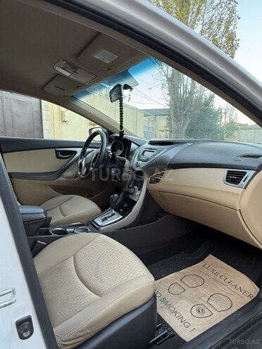 Hyundai Elantra 2012, 260,000 km - 1.6 l - Bakı