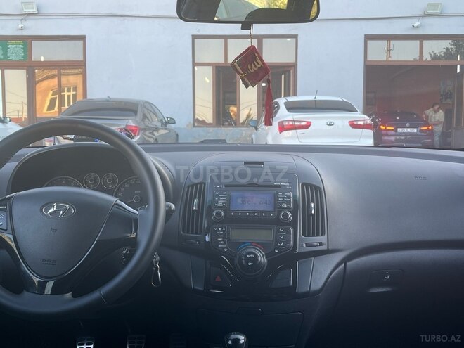 Hyundai i30 2008, 290,056 km - 1.6 л - Sumqayıt