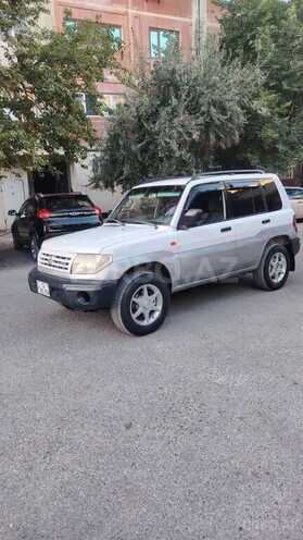 Mitsubishi Pajero io 1999, 256,478 km - 1.8 л - Bakı