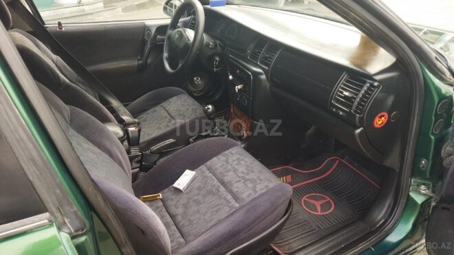 Opel Vectra 1996, 145,421 km - 1.8 l - Qazax