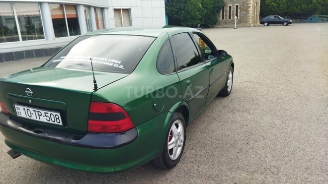 Opel Vectra 1996, 145,421 km - 1.8 l - Qazax
