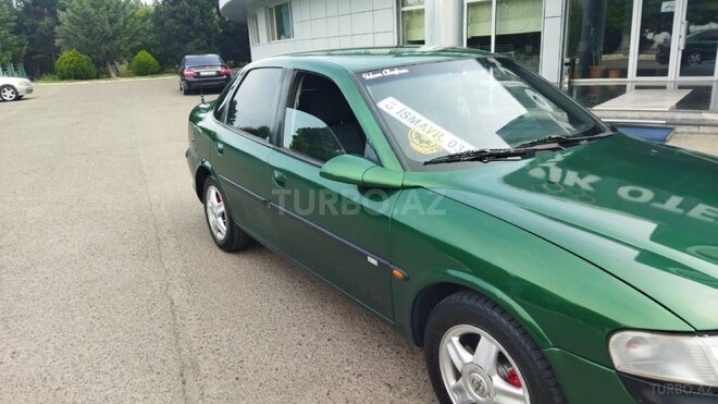 Opel Vectra 1996, 145,421 km - 1.8 l - Qazax