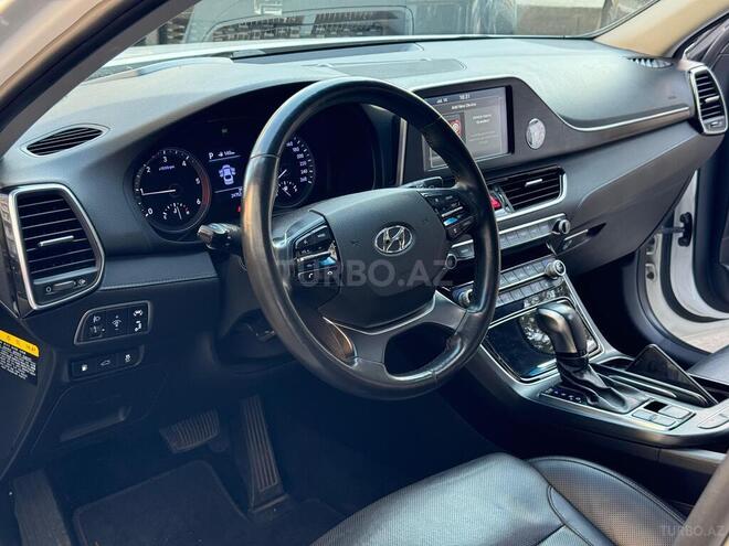 Hyundai Grandeur-11