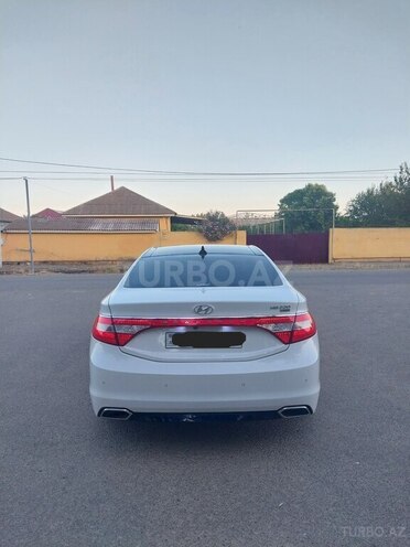Hyundai Grandeur 2015, 220,000 km - 2.2 l - Bakı