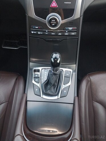Hyundai Grandeur 2015, 220,000 km - 2.2 l - Bakı
