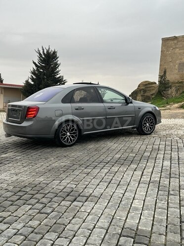 Daewoo Gentra-12