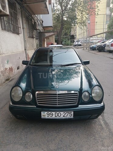 Mercedes E 240 1998, 242,000 km - 2.4 l - Bakı
