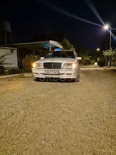 Mercedes C 230 1997, 280,000 km - 2.3 l - Salyan