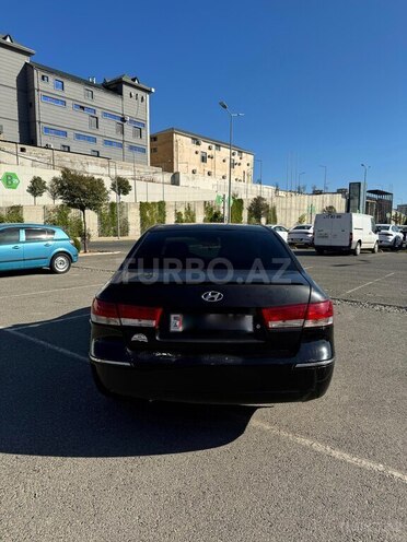 Hyundai Sonata-2