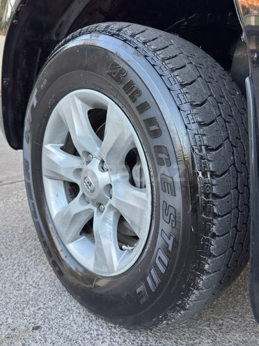 Toyota Land Cruiser Prado 2011, 240,000 km - 2.7 l - Bakı