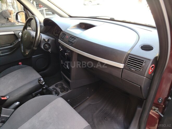 Opel Meriva-9