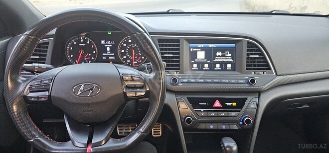 Hyundai Elantra 2017, 111,045 km - 1.6 l - Sumqayıt