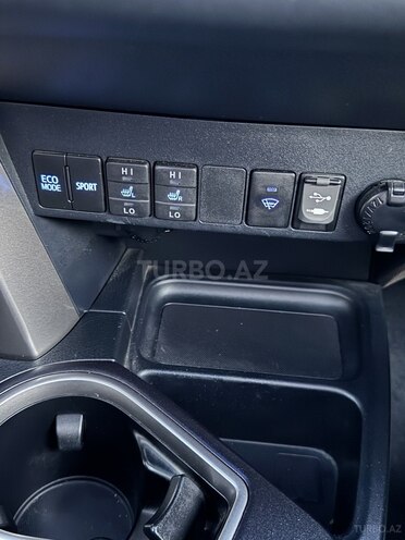 Toyota RAV4 2018, 133,315 km - 2.0 l - Bakı