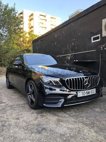 Mercedes E 300 de-8