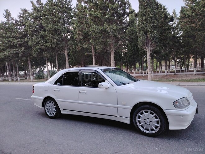 Mercedes C 200 2000, 335,500 km - 2.0 l - Sumqayıt