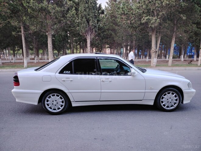 Mercedes C 200 2000, 335,500 km - 2.0 l - Sumqayıt