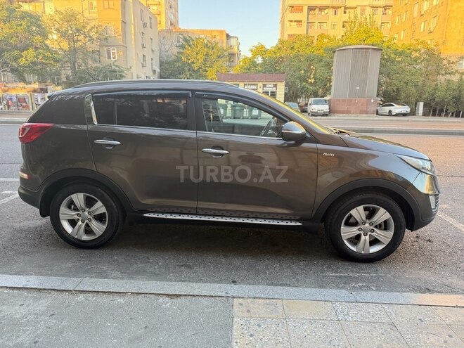 Kia Sportage 2011, 215,000 km - 2.0 l - Bakı