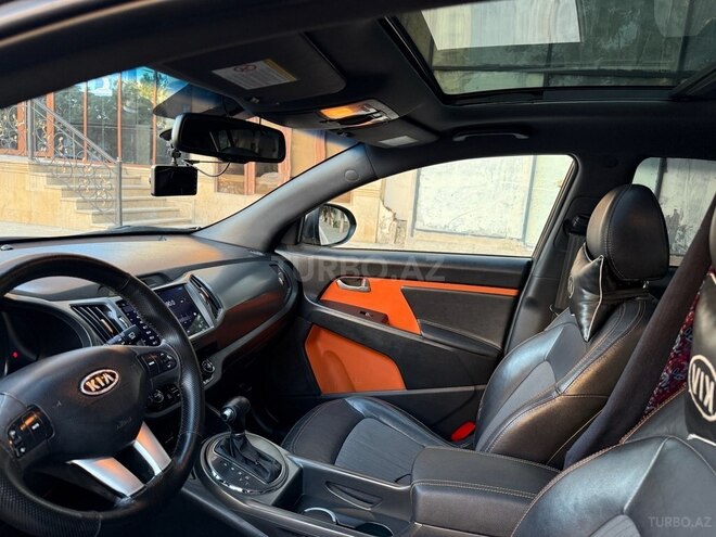 Kia Sportage 2011, 215,000 km - 2.0 l - Bakı