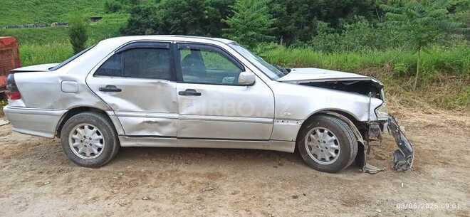 Mercedes C 220 d 1999, 600,000 km - 2.2 л - Saatlı