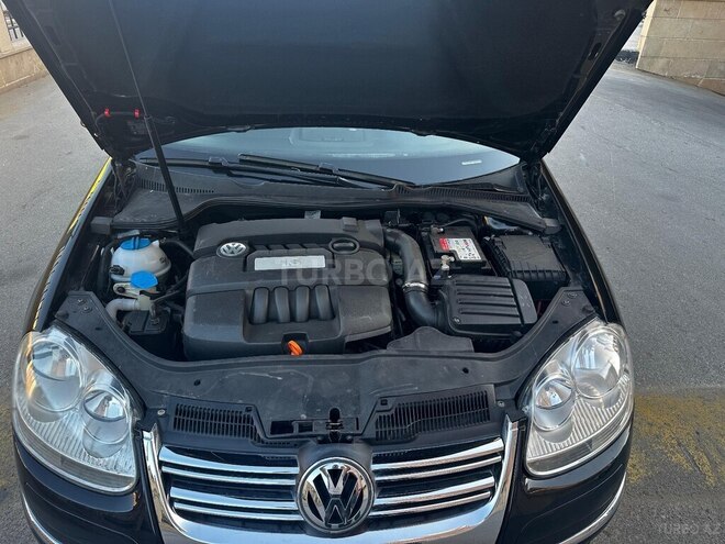 Volkswagen Jetta-9