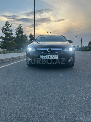 Opel Astra 2011, 250,000 km - 2.0 l - Ağdaş