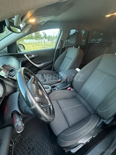 Opel Astra 2011, 250,000 km - 2.0 l - Ağdaş