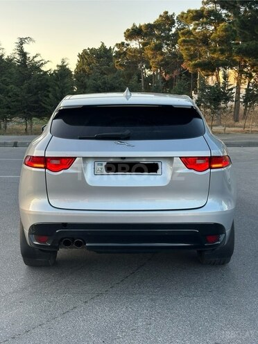 Jaguar F-Pace R 2017, 130,000 km - 2.0 l - Bakı
