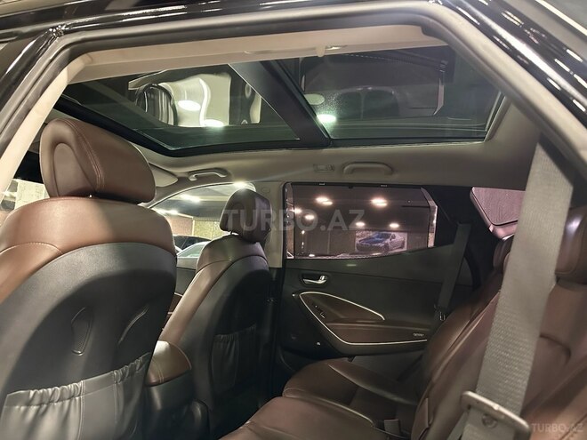 Hyundai Santa Fe-13