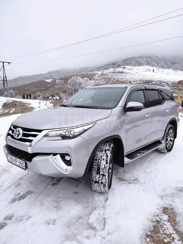 Toyota Fortuner 2019, 63,500 km - 2.7 l - Gəncə
