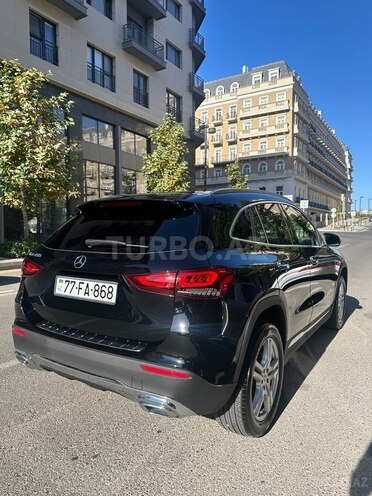 Mercedes GLA 250-3