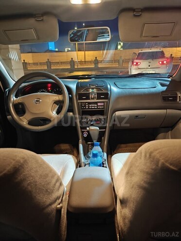 Nissan Maxima-13