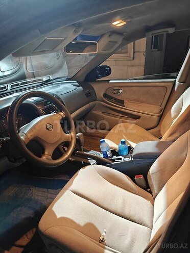Nissan Maxima-10