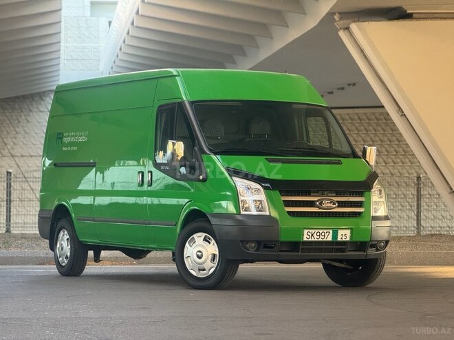 Ford Transit-5