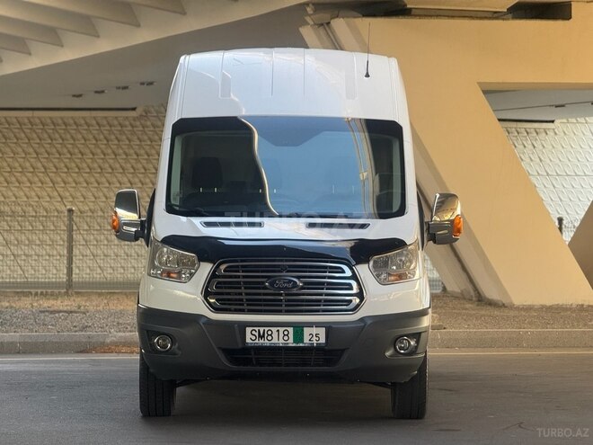 Ford Transit-2