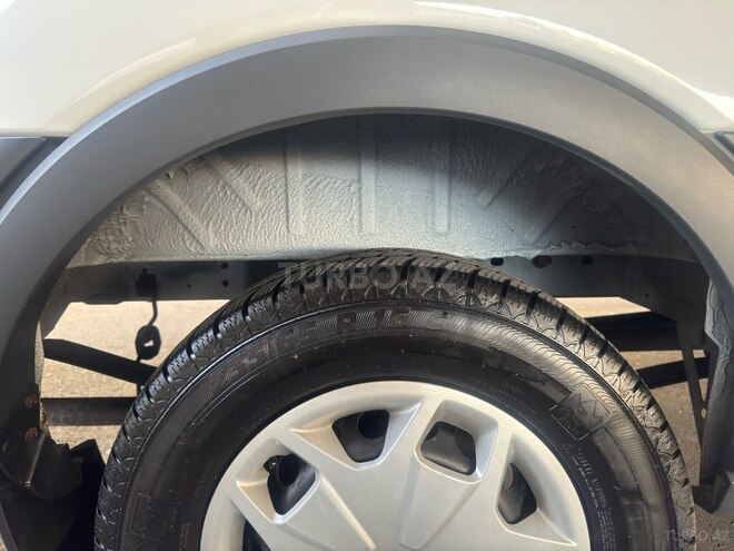 Ford Transit-6