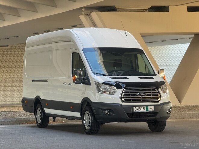 Ford Transit-17