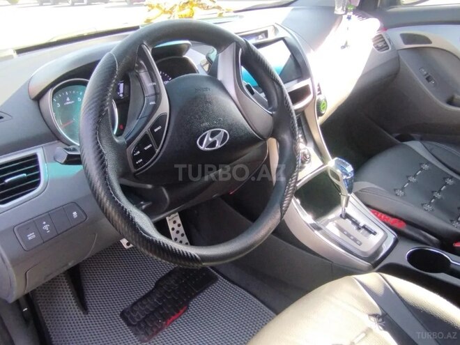 Hyundai Elantra 2013, 201,168 km - 1.8 l - Bakı