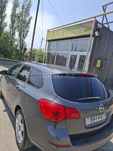 Opel Astra 2011, 317,000 km - 1.4 l - Bakı