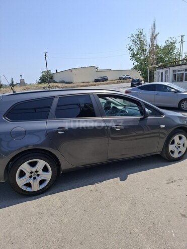 Opel Astra 2011, 317,000 km - 1.4 l - Bakı