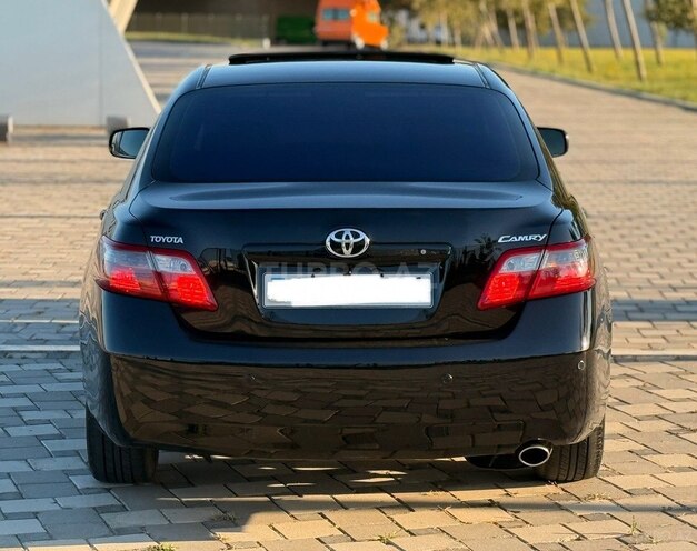 Toyota Camry-6