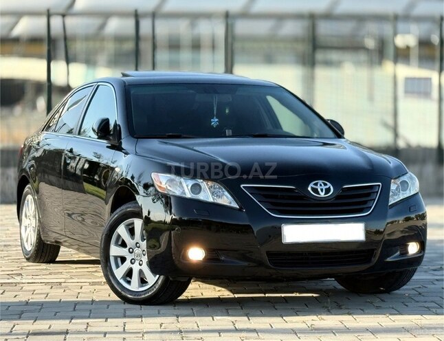 Toyota Camry-3