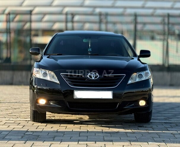 Toyota Camry-1