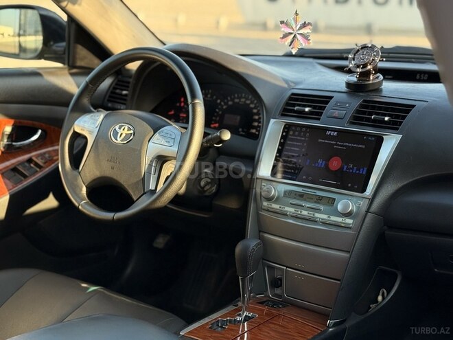 Toyota Camry-10