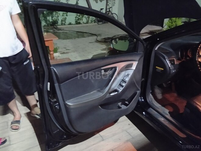 Hyundai Elantra 2012, 201,168 km - 1.8 l - Bakı