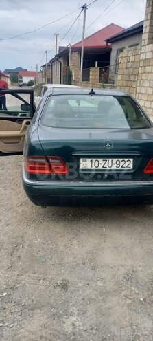 Mercedes E 230 1996, 235,624 km - 2.3 l - Quba
