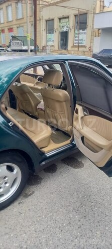 Mercedes E 230 1996, 235,624 km - 2.3 l - Quba