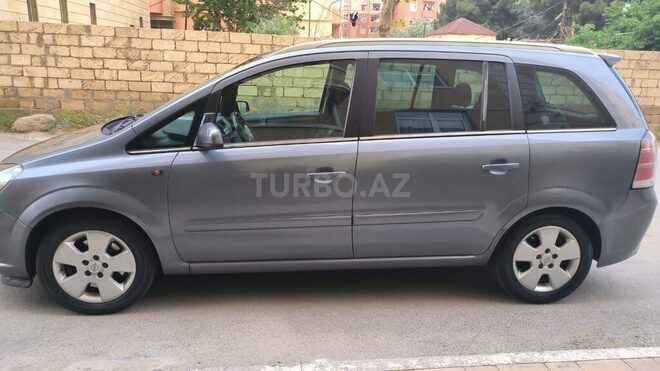 Opel Zafira 2005, 245,800 km - 2.2 l - Sumqayıt