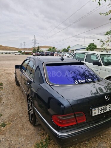 Mercedes E 280 1998, 350,000 km - 2.8 l - İmişli