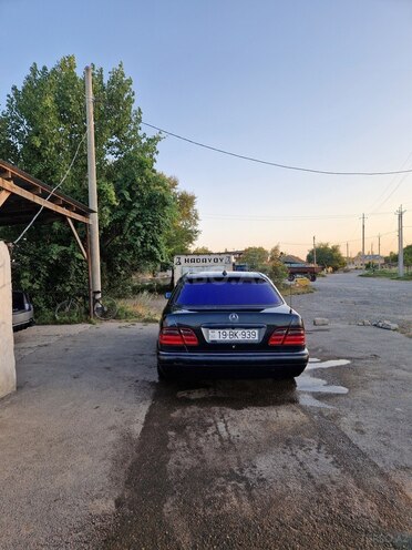 Mercedes E 280 1998, 350,000 km - 2.8 l - İmişli